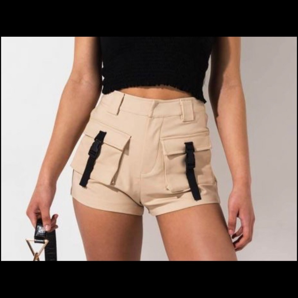 Akira Cargo Utility Shorts - Picture 2 of 3
